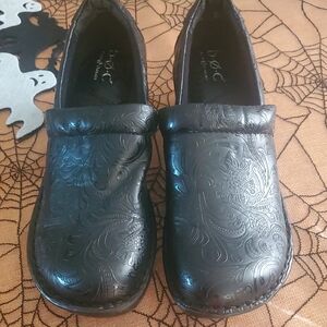 BOC WOMENS PEGGY CLOG SIZE 8.5